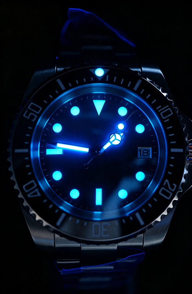Custom NH35 Diver Watch, Blue Sunburst Dial